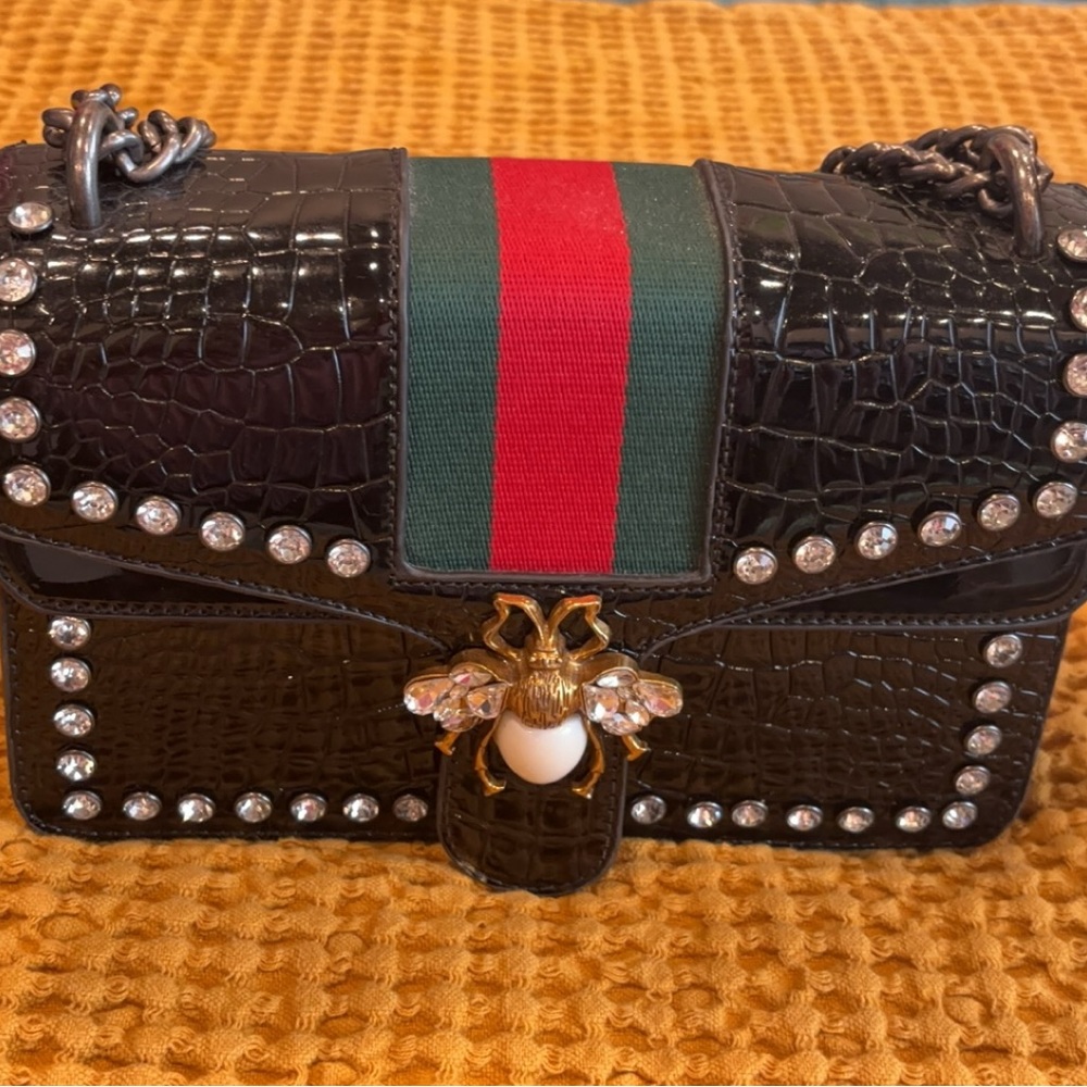 Super Cute Boujie Bee Bag